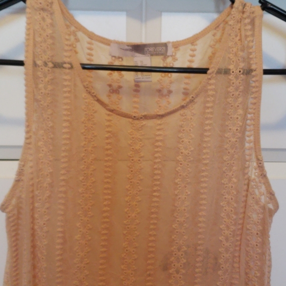 See through top - Picture 2 of 3